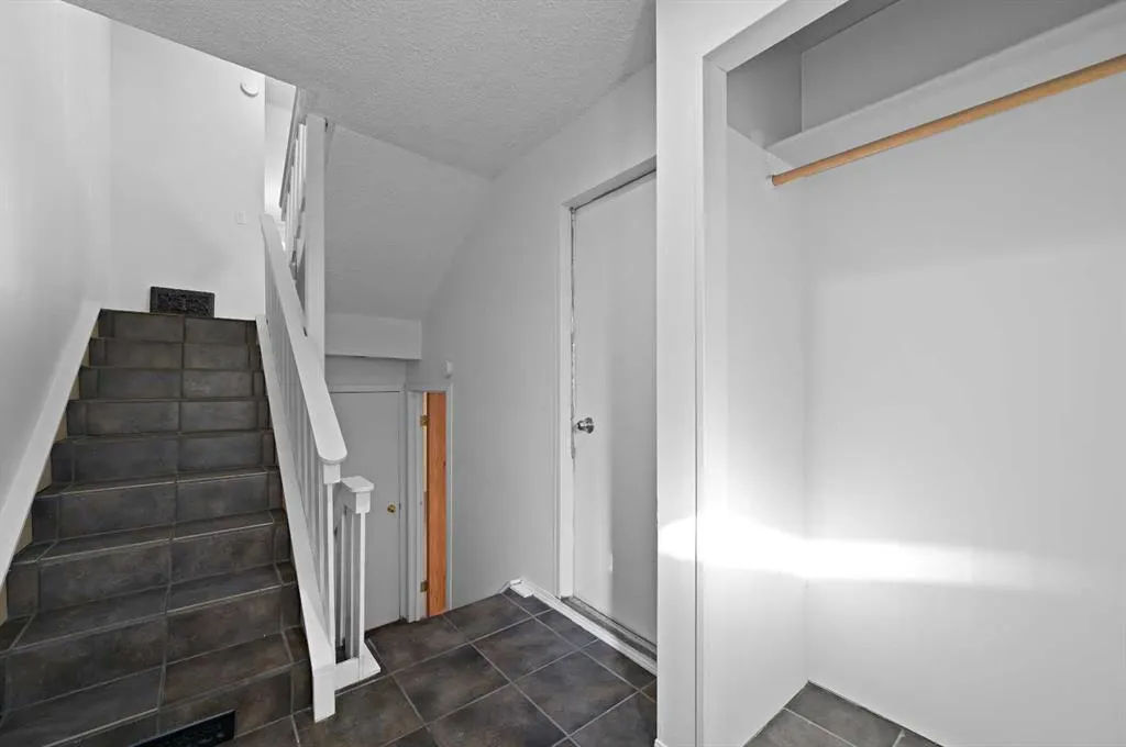 26 Brae Glen Court SW