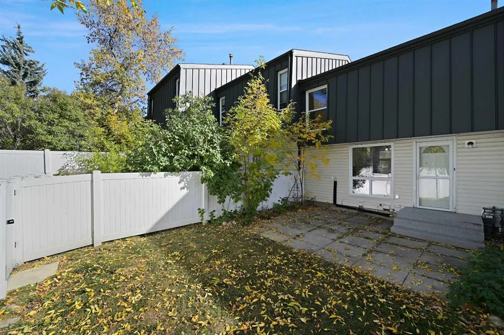 26 Brae Glen Court SW