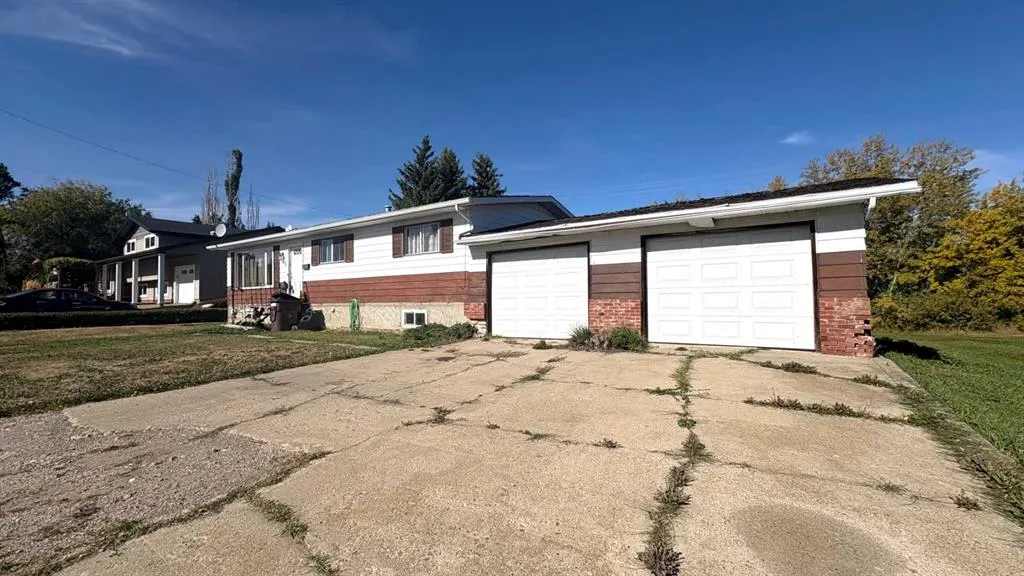 6 Lawley Avenue