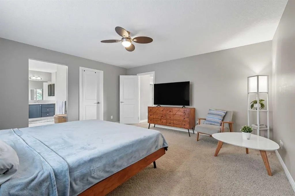 136 Silverado Skies Manor SW