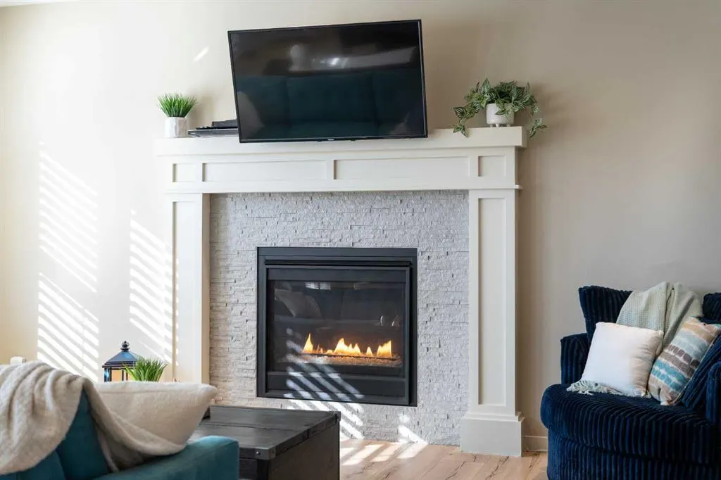220 Auburn Meadows Crescent SE