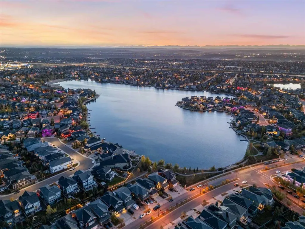 220 Auburn Meadows Crescent SE