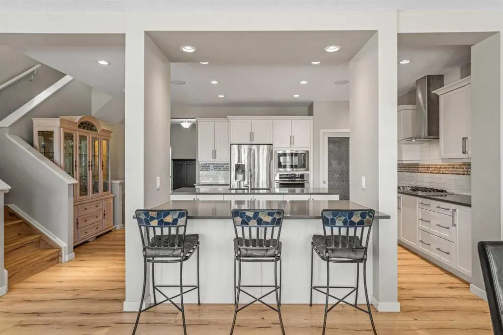 220 Auburn Meadows Crescent SE