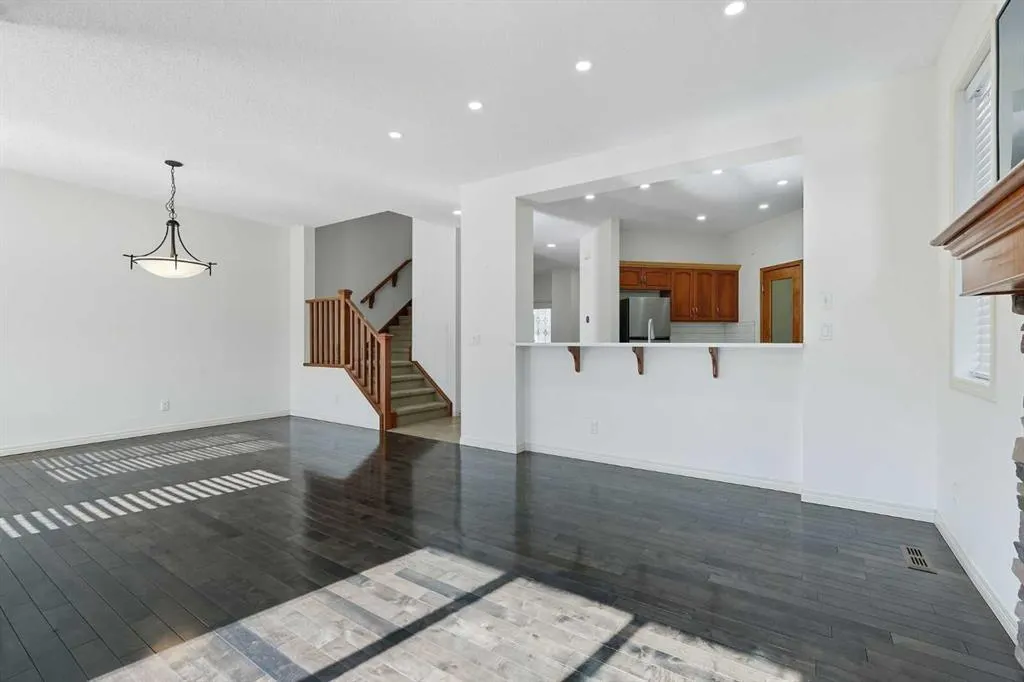 45 Everglen Crescent SW