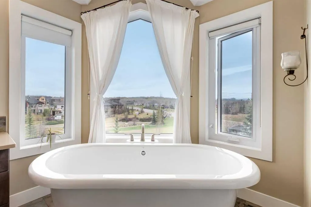 55 Monterra Cove