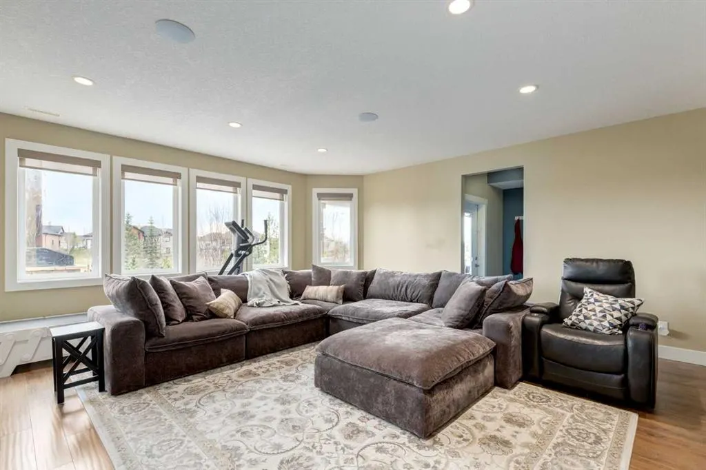 55 Monterra Cove