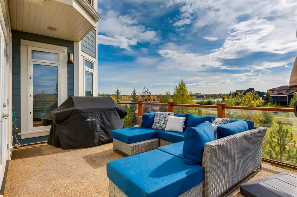 55 Monterra Cove