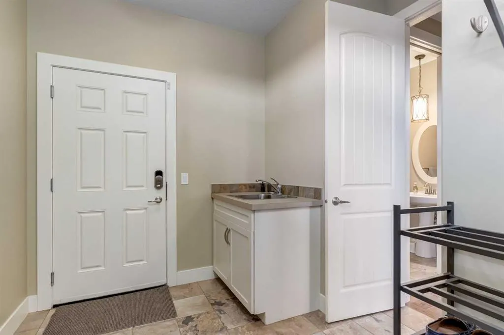 55 Monterra Cove