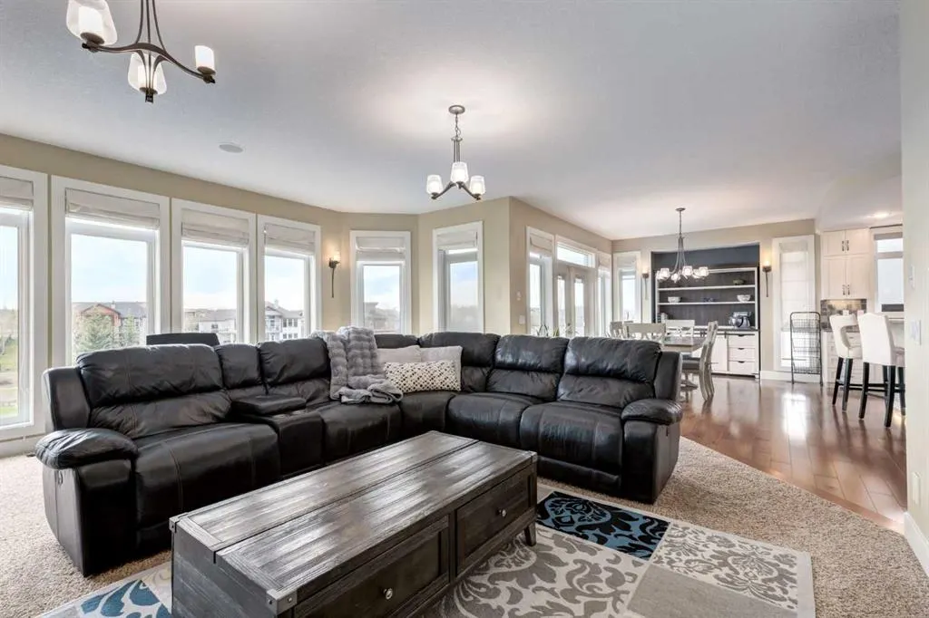 55 Monterra Cove