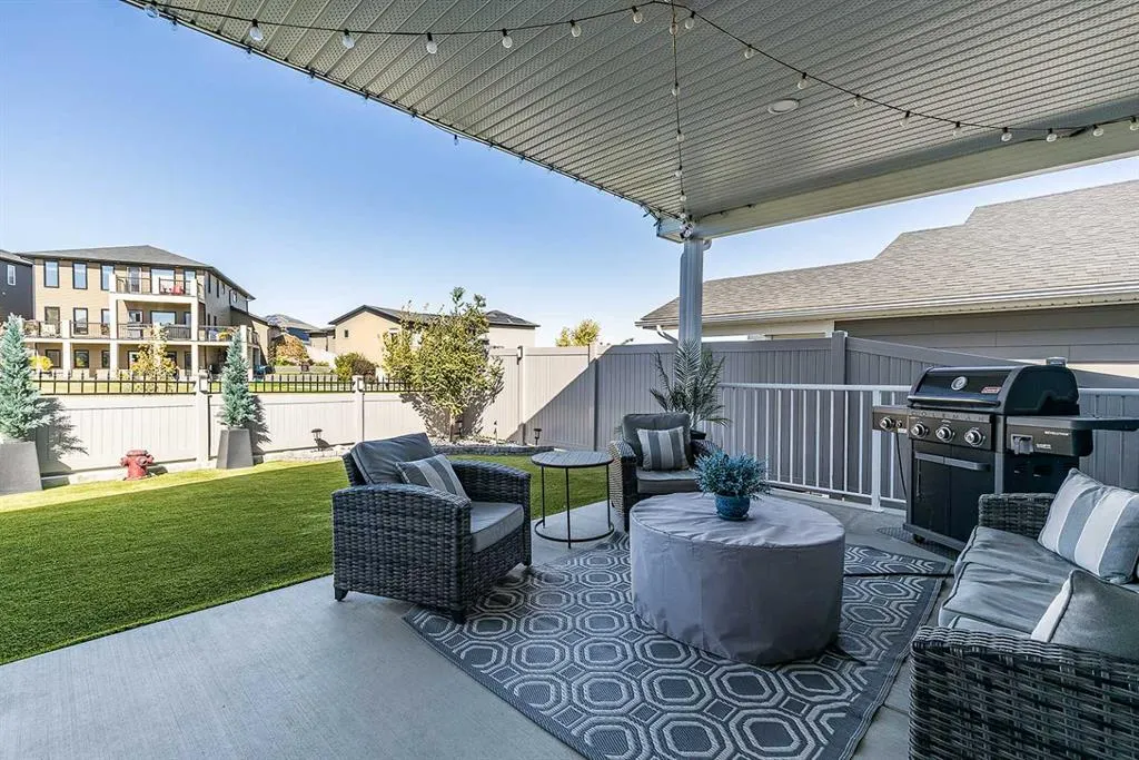 258 Ranchview Crescent NE