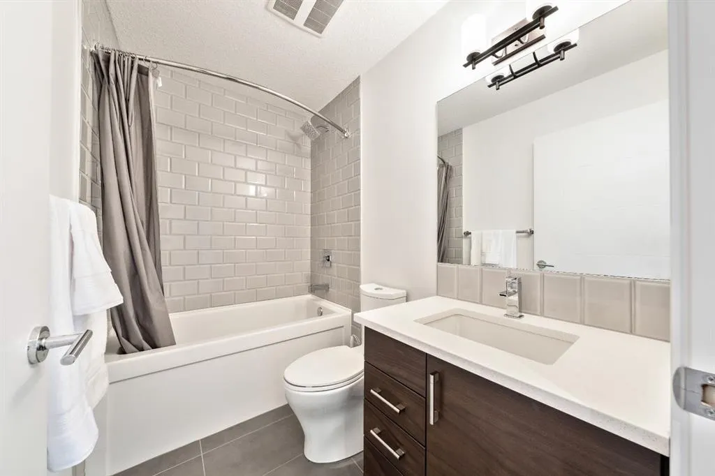 2428 30 Street SW, ##4