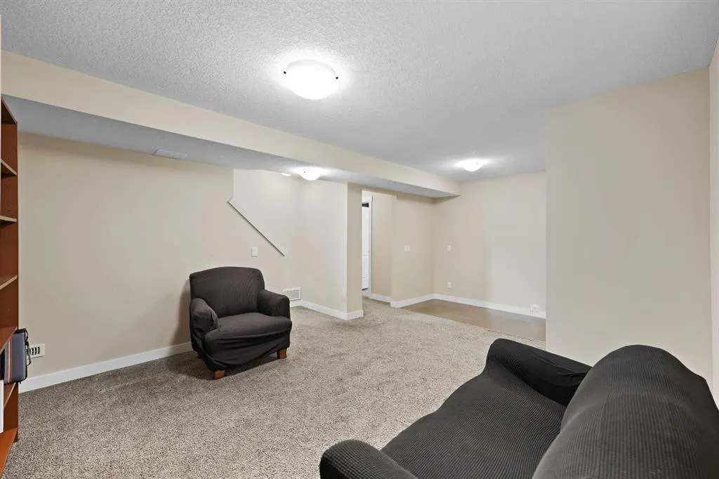 138 Nolan Hill Drive NW