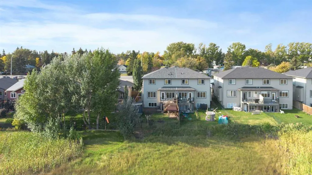 100 Lakeside View