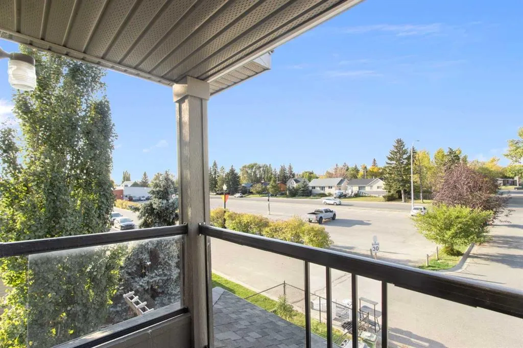 100 Lakeside View