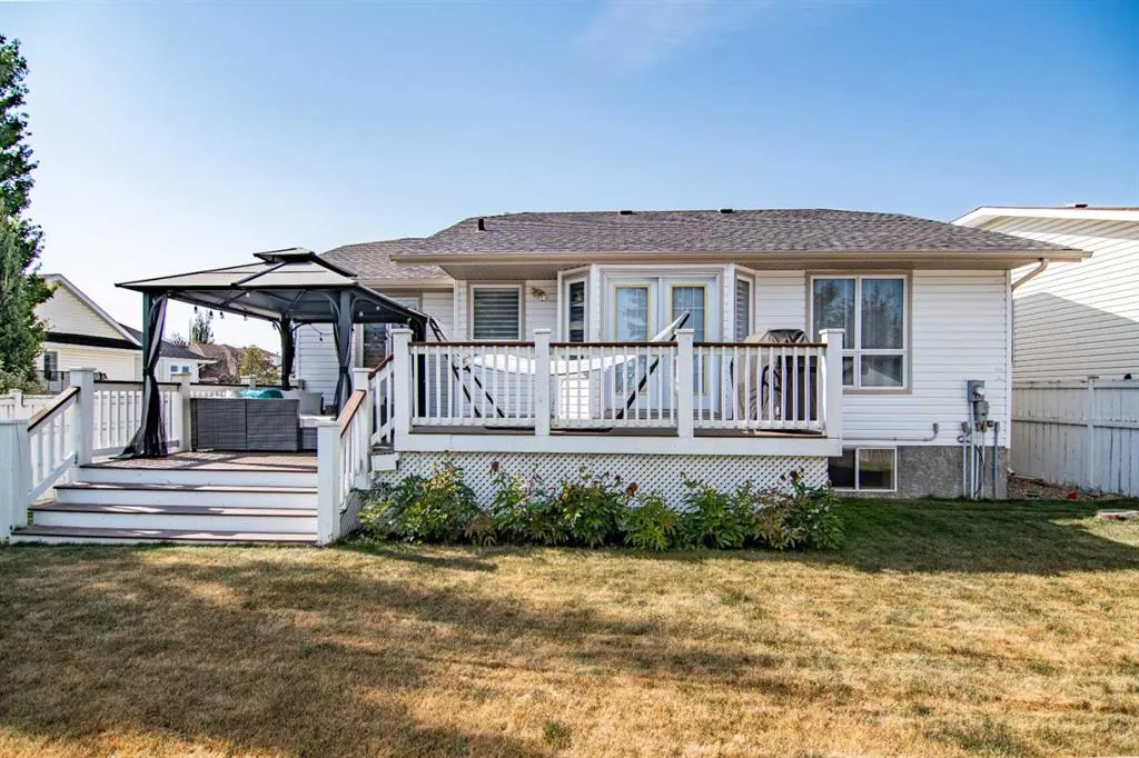 123 Robinson Crescent