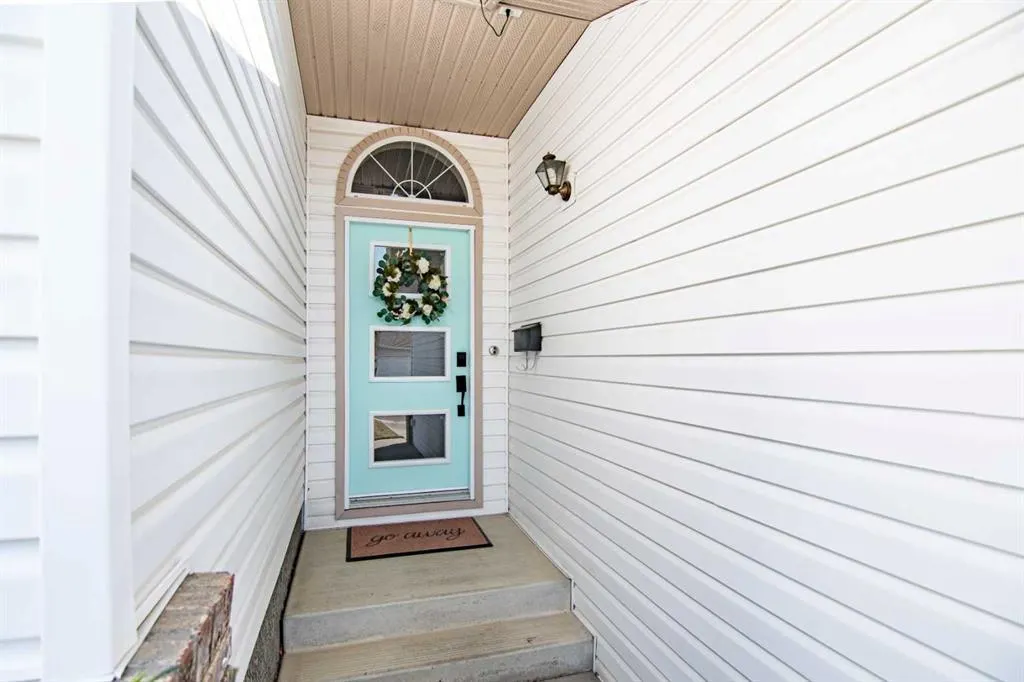 123 Robinson Crescent