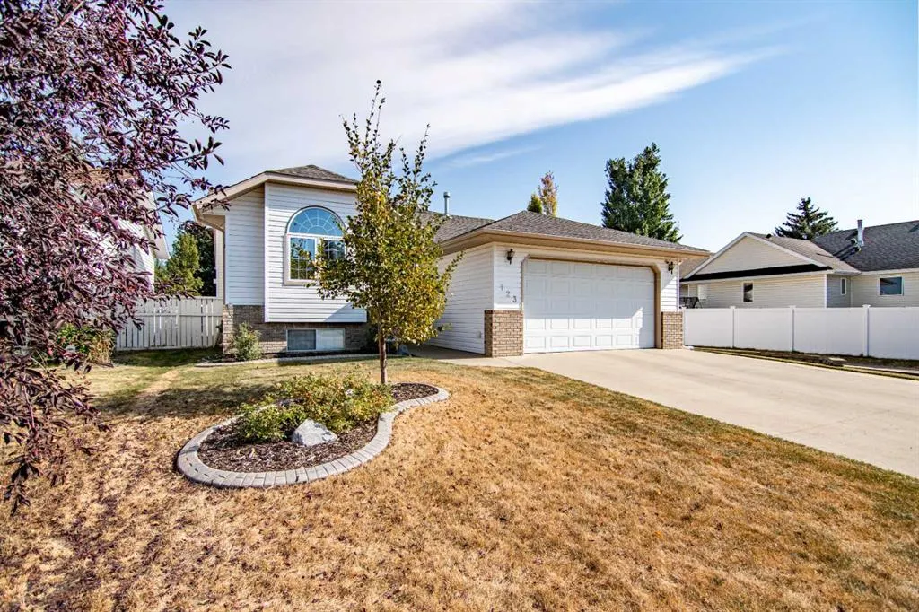 123 Robinson Crescent