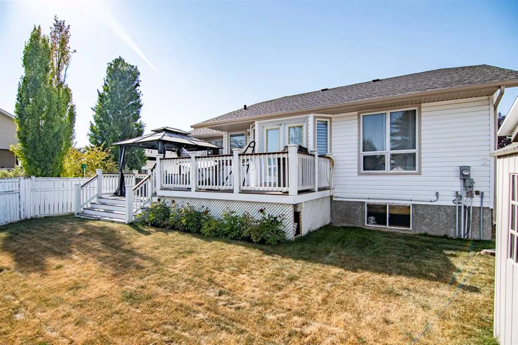 123 Robinson Crescent