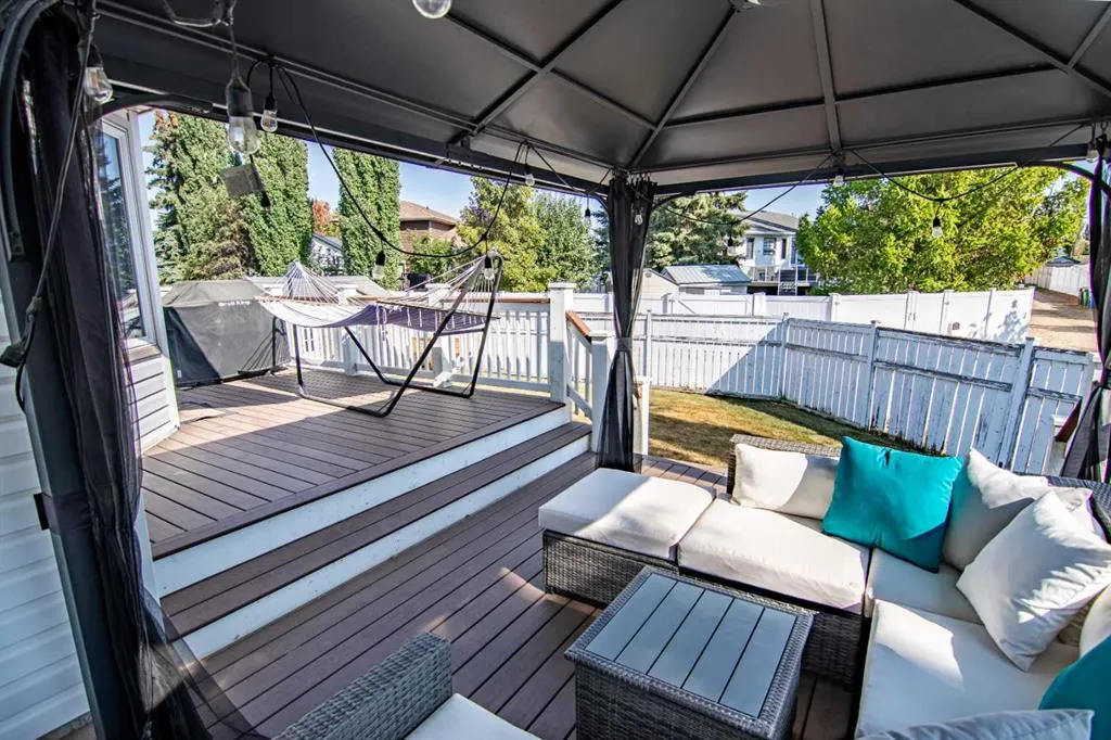 123 Robinson Crescent