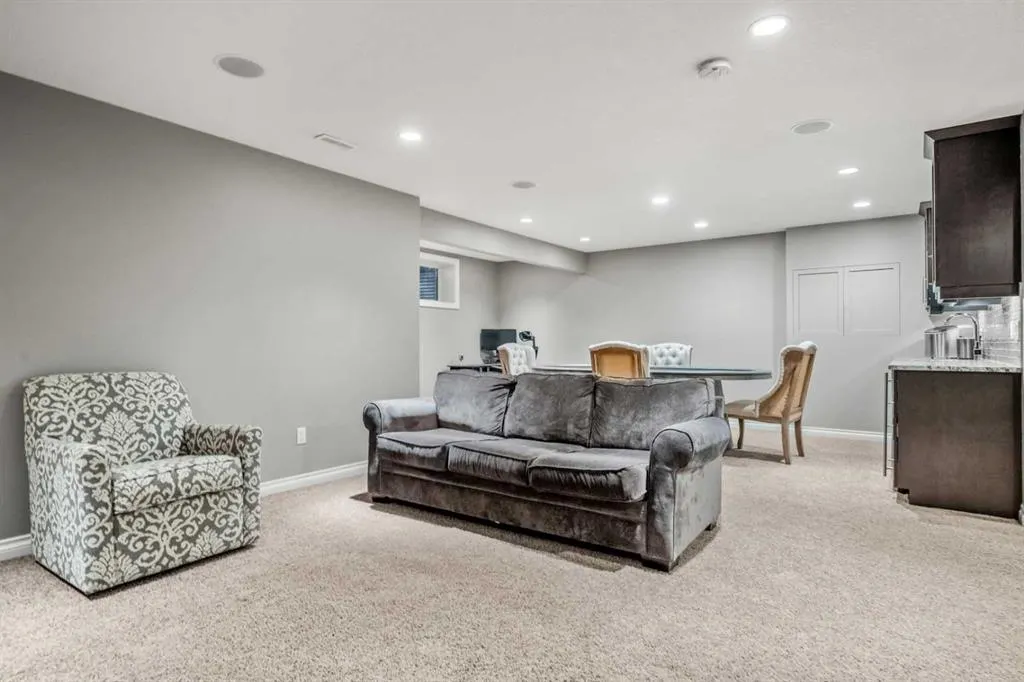 289 Brightonstone Green SE
