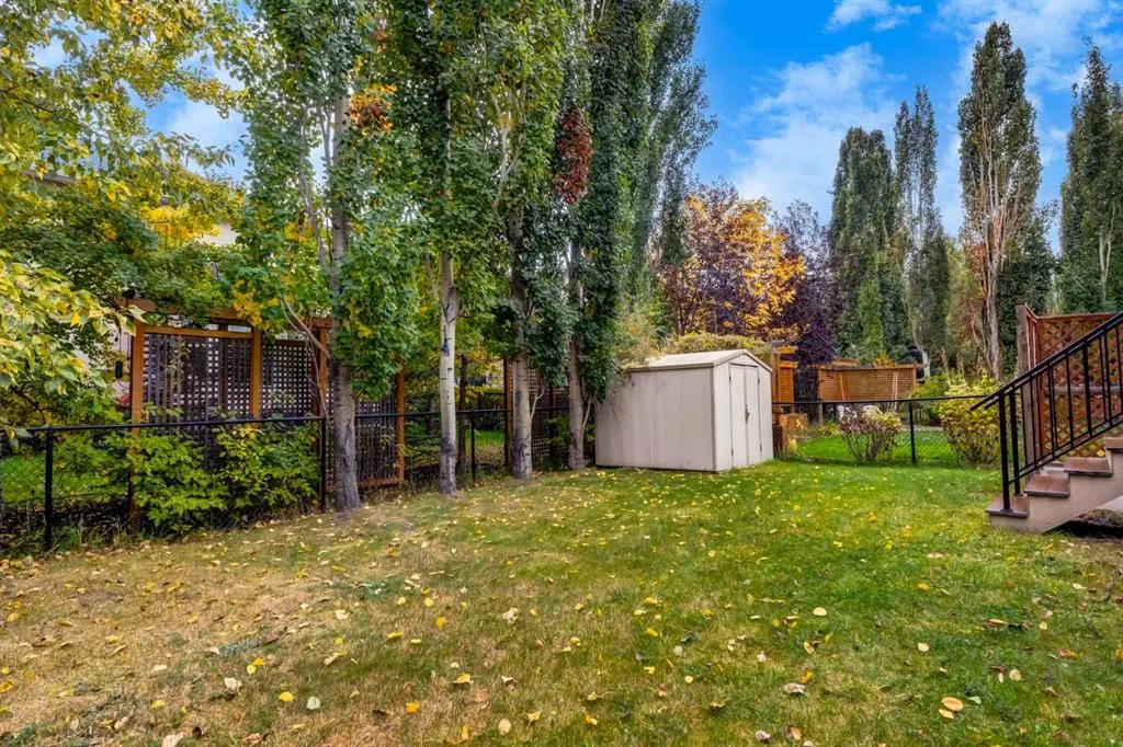 230 Discovery Ridge Boulevard SW