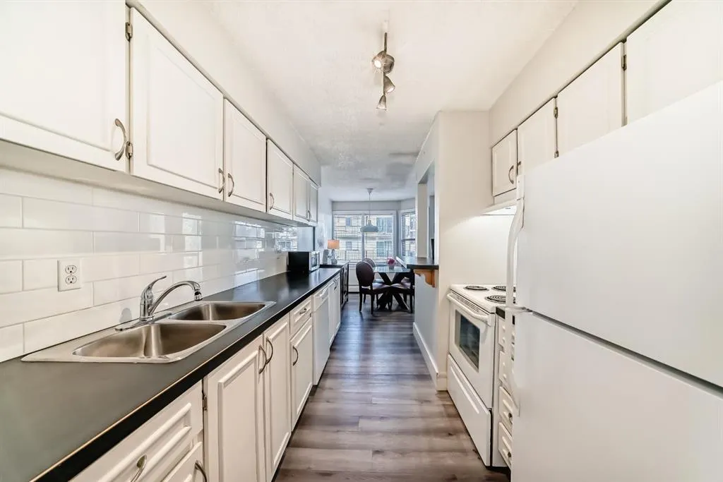 630 57 Avenue SW, #306