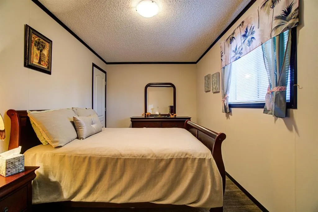 32 Westover Crescent