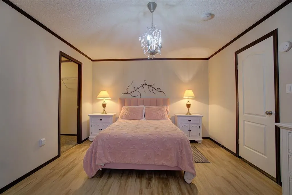 32 Westover Crescent