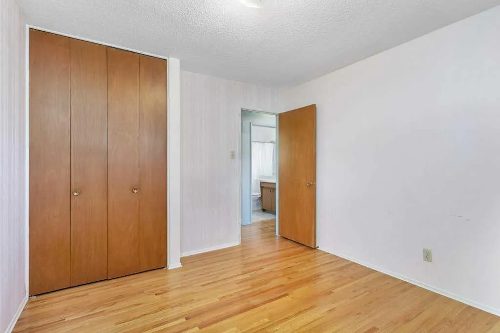 516 Poplar Avenue