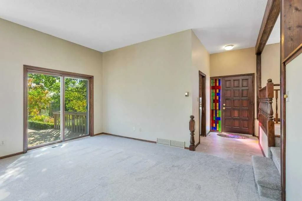 516 Poplar Avenue