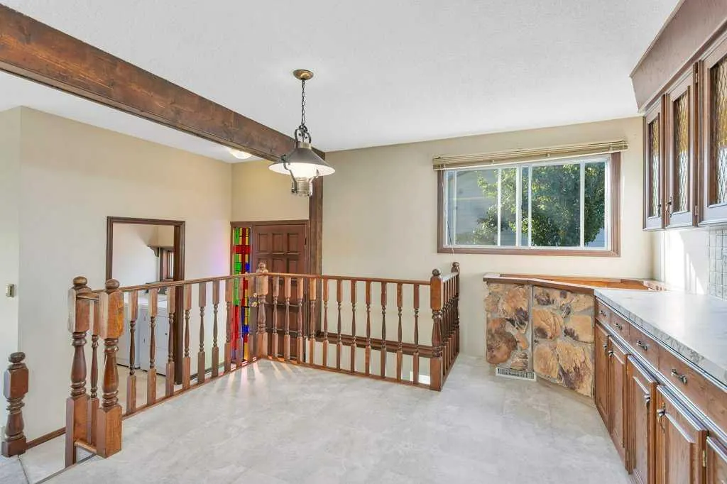 516 Poplar Avenue