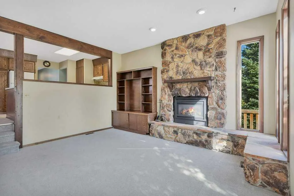 516 Poplar Avenue