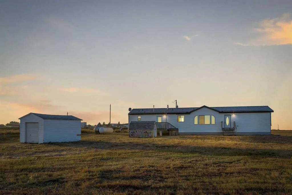 255140 Range Road 275