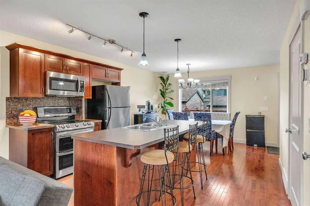 301 Skyview Ranch Drive NE