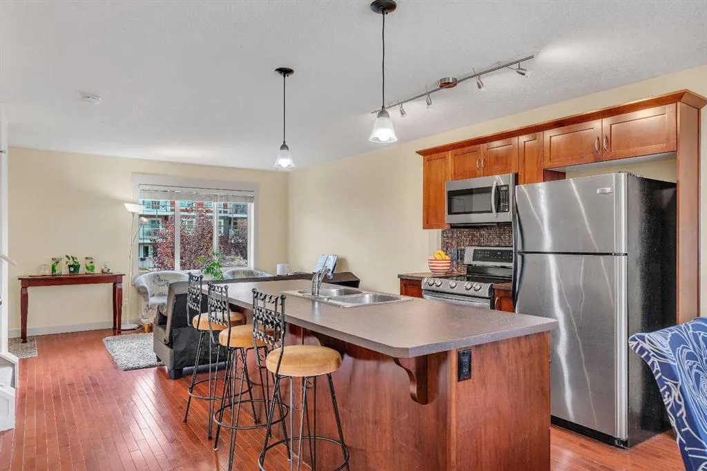 301 Skyview Ranch Drive NE