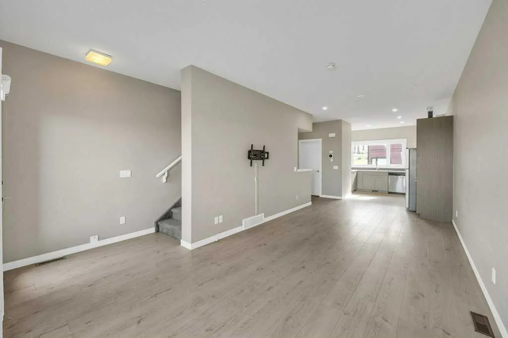 218 Sherwood Square NW, #903