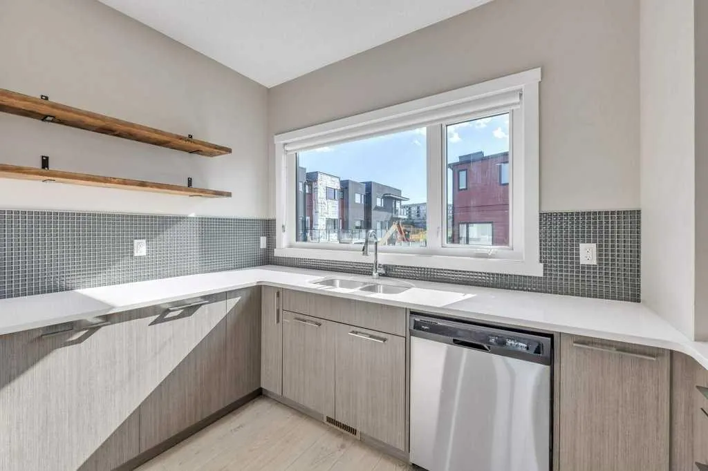 218 Sherwood Square NW, #903