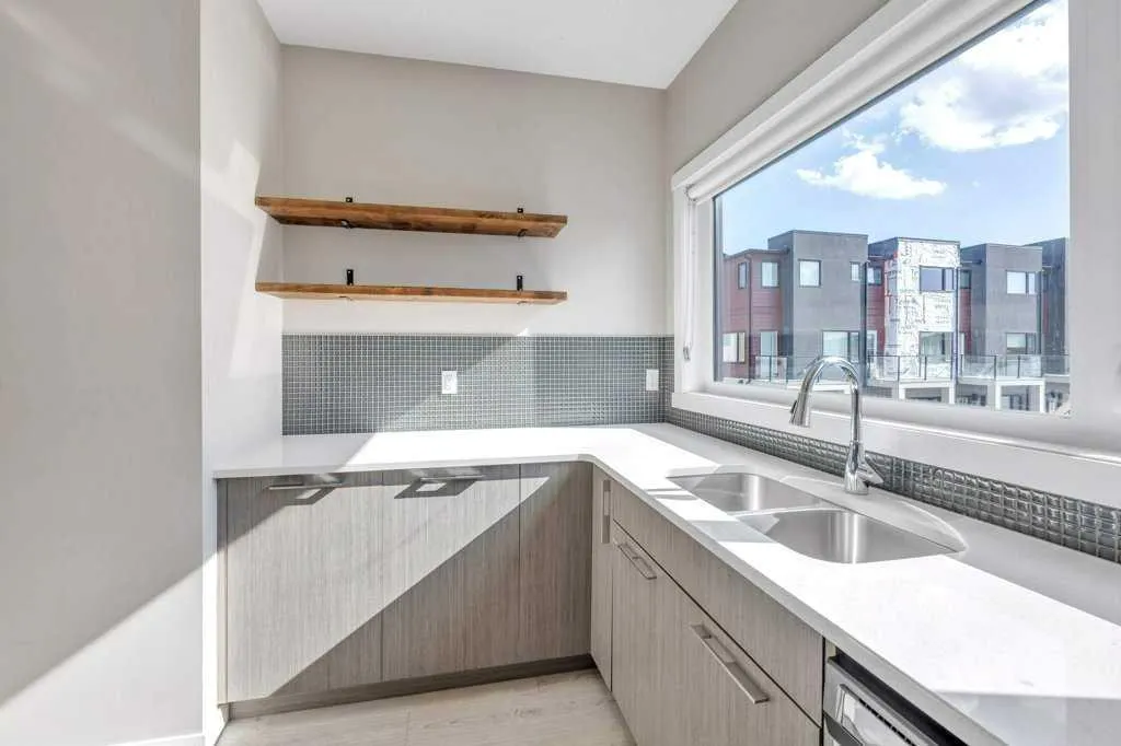 218 Sherwood Square NW, #903