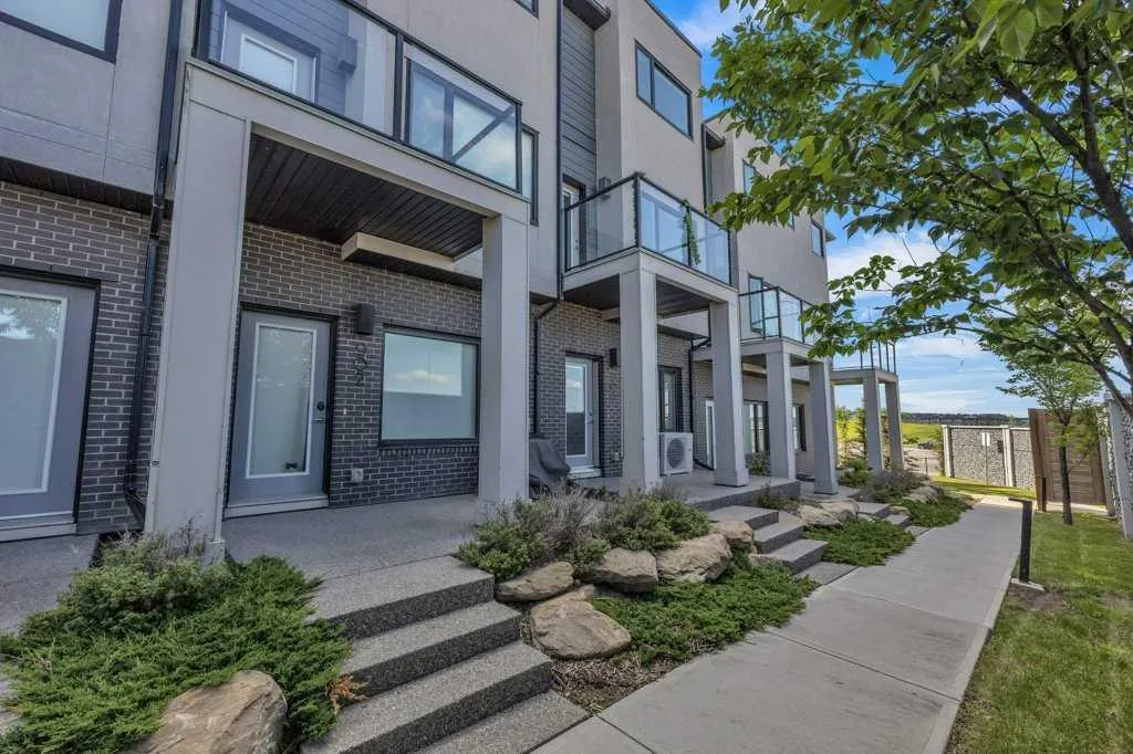 218 Sherwood Square NW, #903