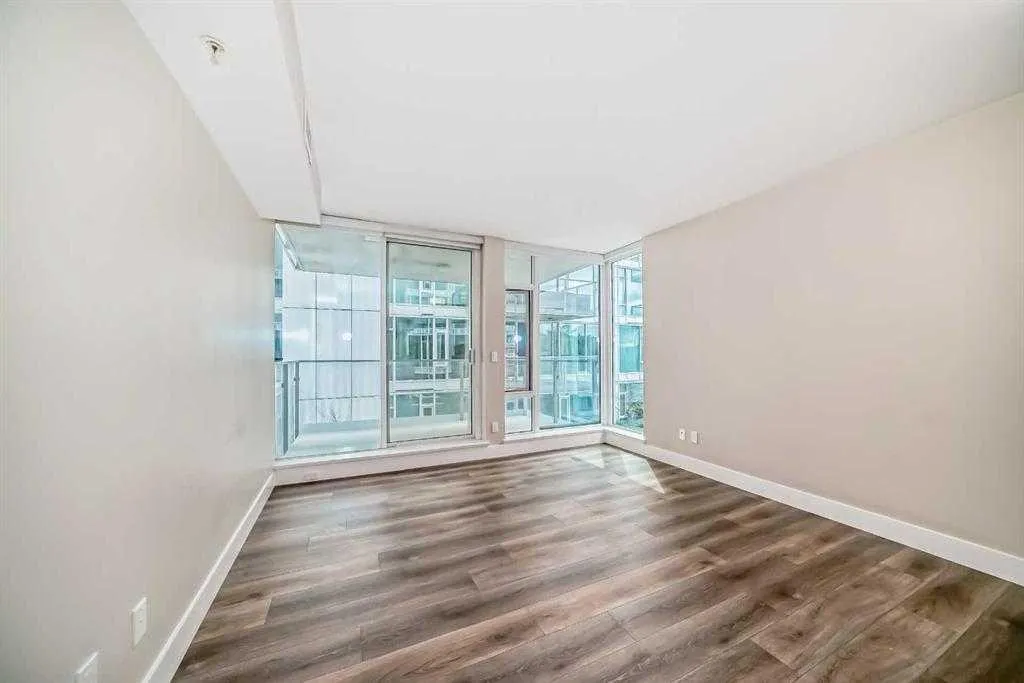 519 Riverfront Avenue SE, #307