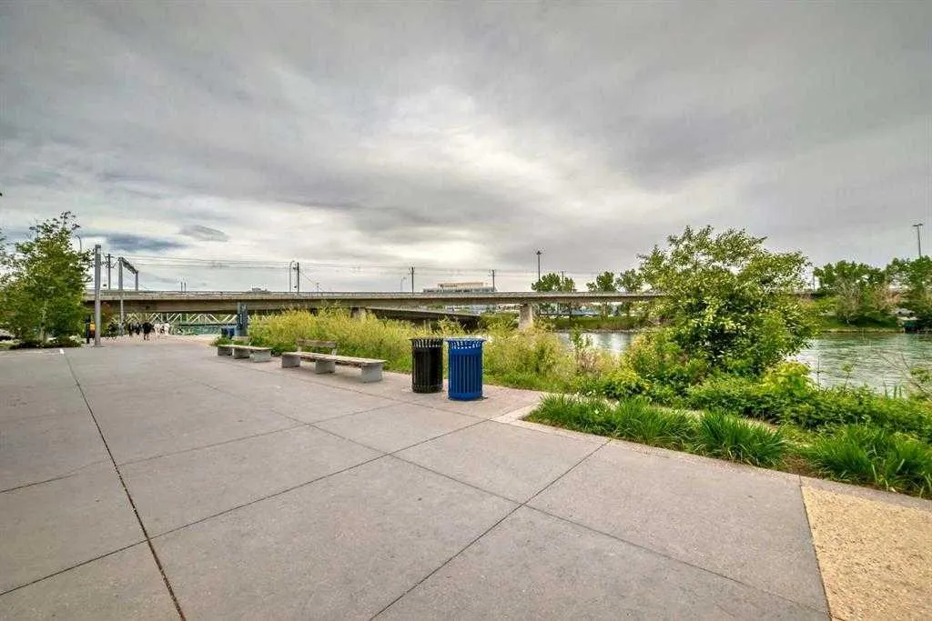 519 Riverfront Avenue SE, #307