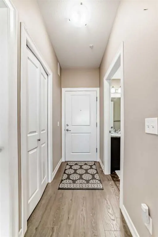 117 Copperpond SE, #301