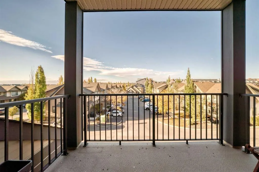 117 Copperpond SE, #301