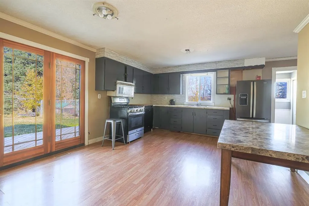 61049 Township Road 41-0