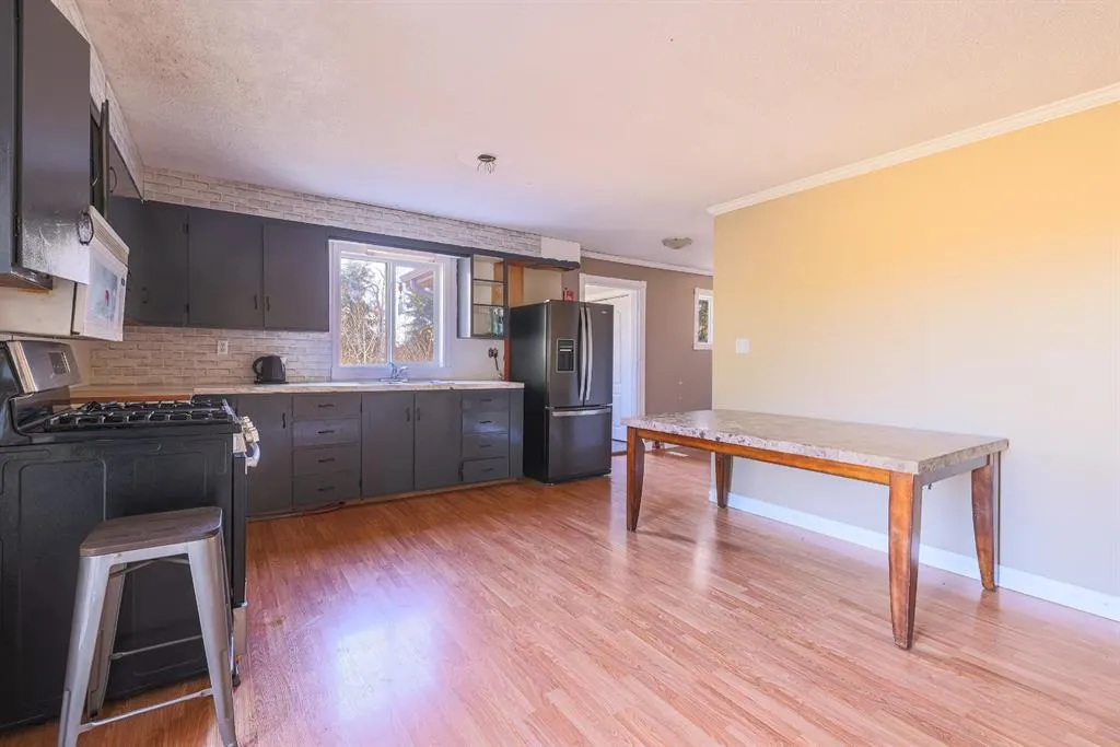 61049 Township Road 41-0