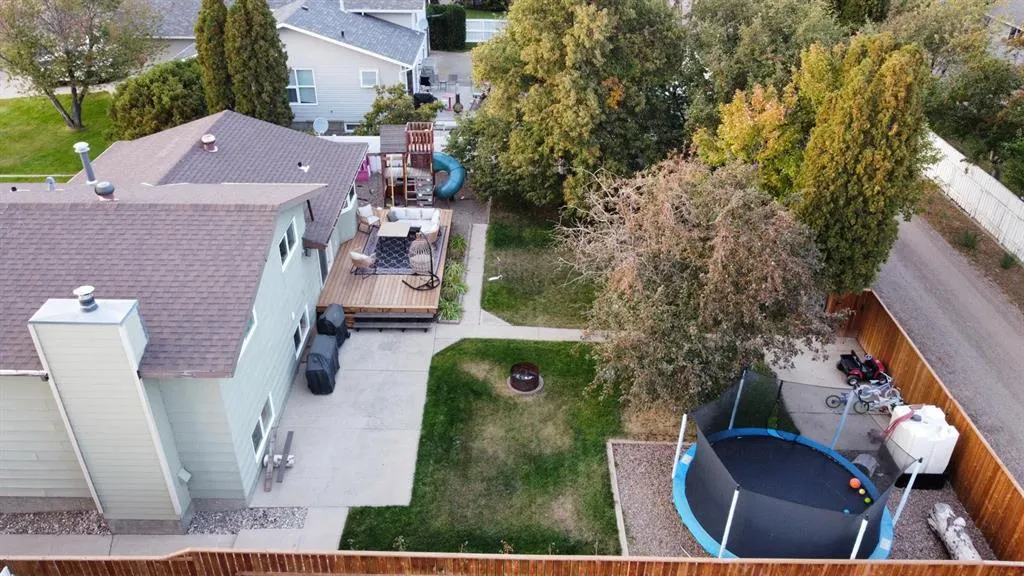 5813 46 Street