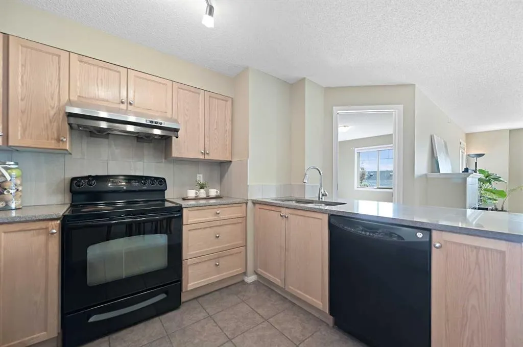 60 Panatella Street NW, #1424