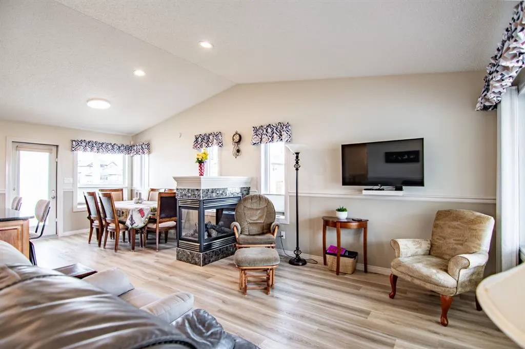 8 Oswald Close