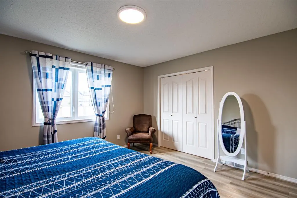 8 Oswald Close
