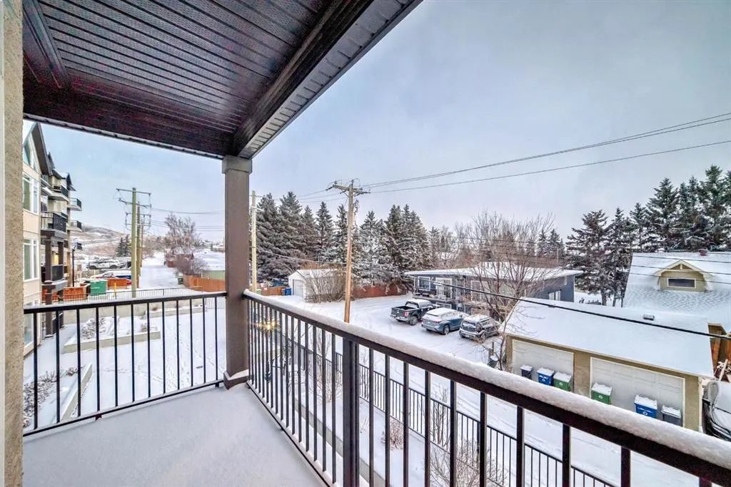 141 Mountain Street NW, #204